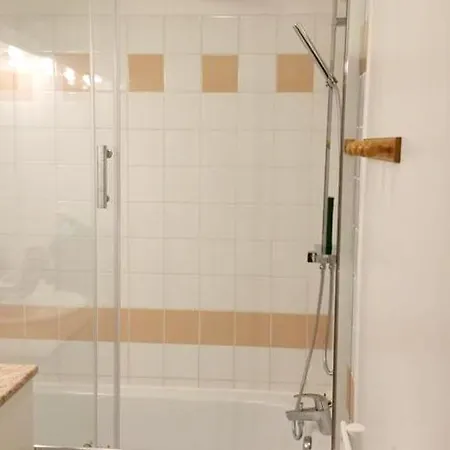 Les Avignon 55 M² + Terrasse